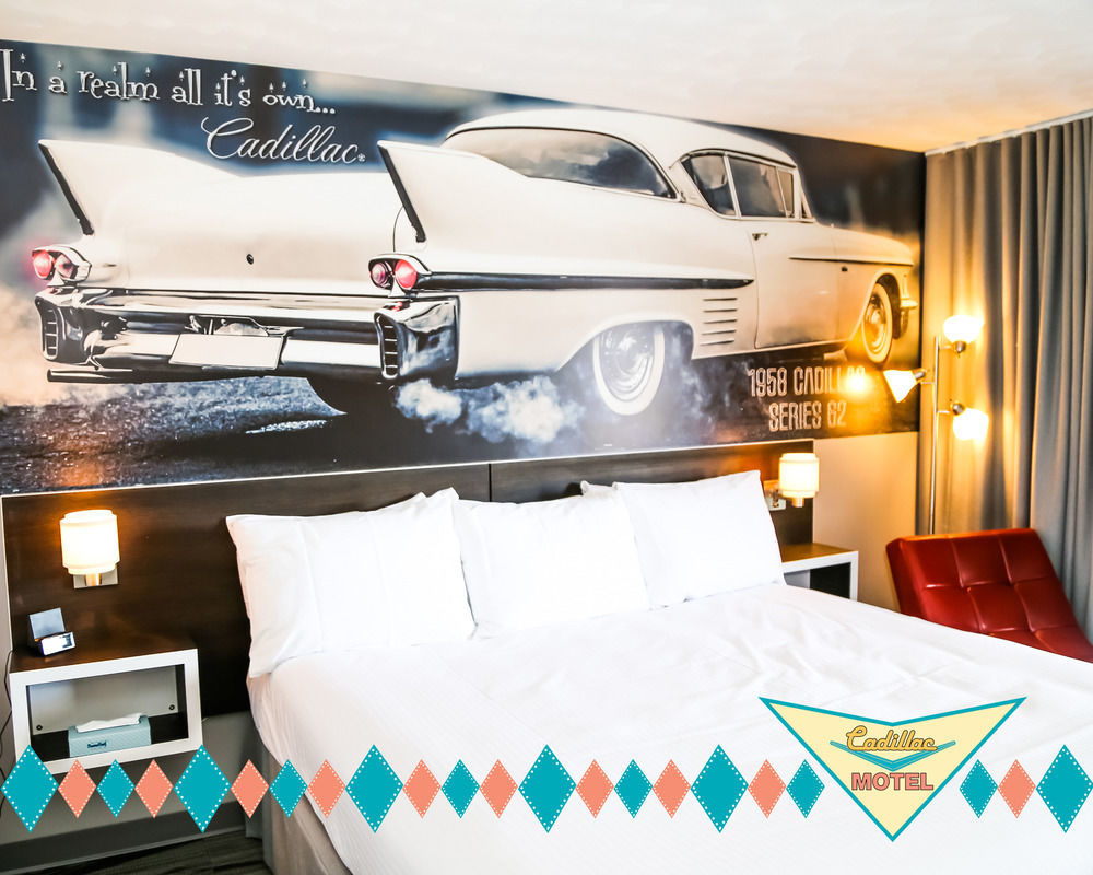 Cadillac Motel *